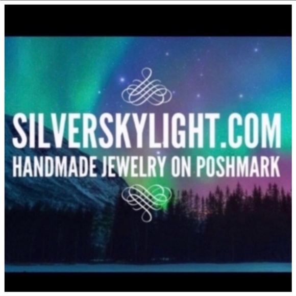 Crystal macrame bracelet .Genuine Swarovski crystal circle charm adjustable size - Picture 10 of 10